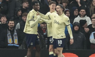 一场0-1爆出大冷门，埃梅里气炸了，被阿森纳拉开距离，争冠太难