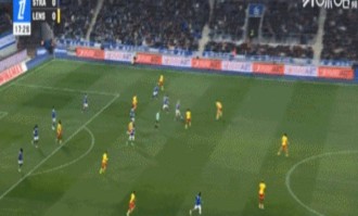 送礼+挑射！法甲射手王易主？23岁190cm锋霸14球揭秘，他是谁